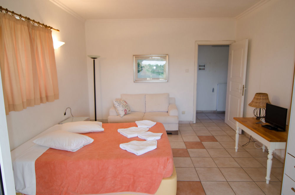 Panorama Hideaway Aparthotel Dassia  Bagian luar foto