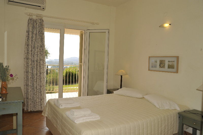 Panorama Hideaway Aparthotel Dassia  Bagian luar foto